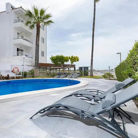 Sand Beach Apartments Apartment